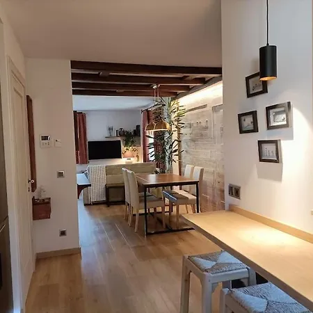 Espectacular Y Acogedor Con Todas Comodidades アパート ビエスカス